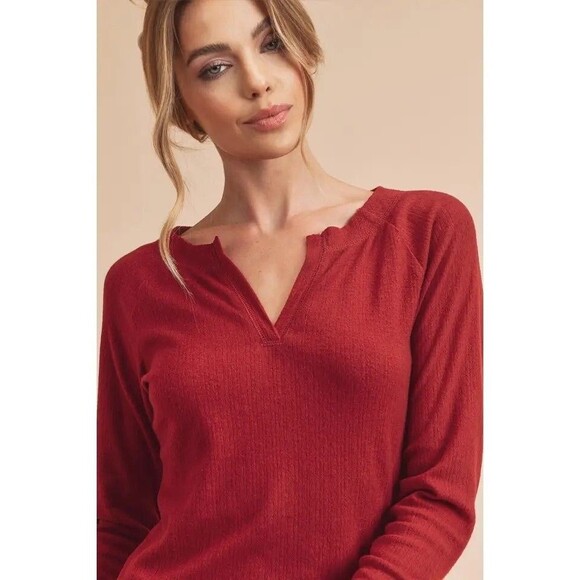 Lori Notched Raglan Top - Picture 4 of 5